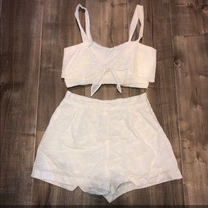 2 piece summer set! size 2 WILLING TO NEGOTIATE